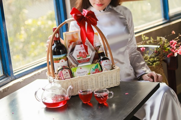 Tặng giỏ quà tết cho sếp cần tinh tế và khéo léo