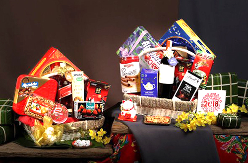 quà tết biếu bố mẹ chồng cao cấp sang trọng