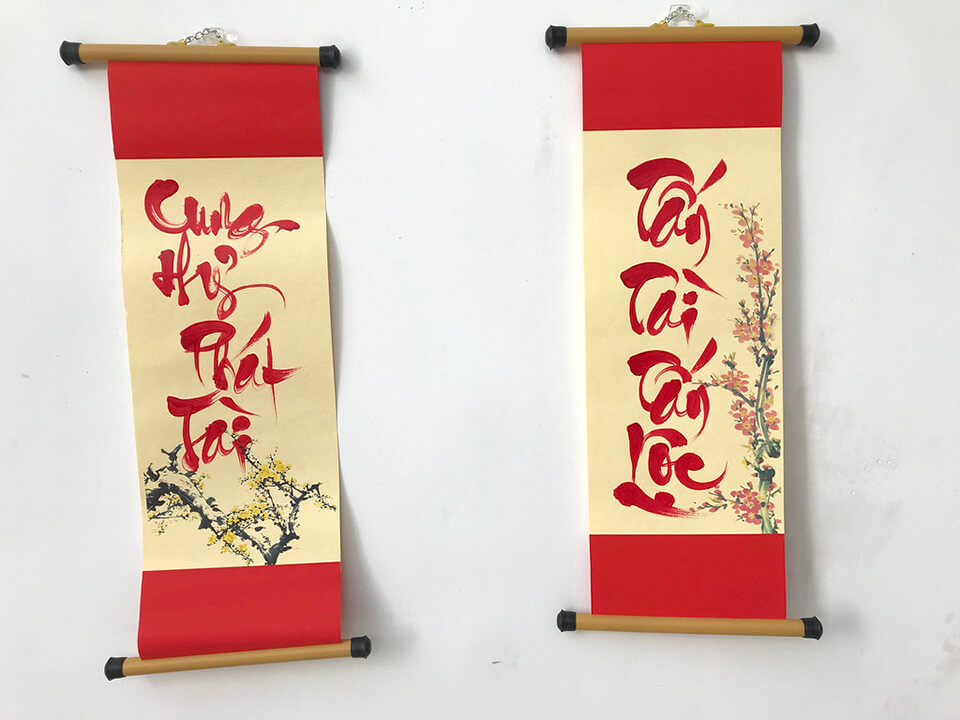 Câu đối làm quà tết 2021